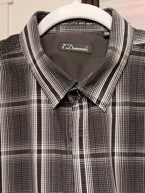 7 Diamonds Black & White Plaid Button-Down Shirt